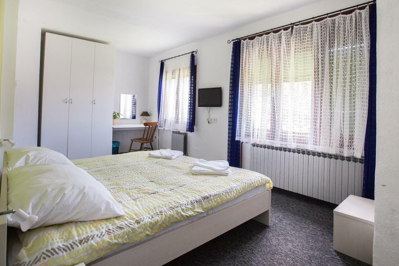 Asgard Guesthouse Josipdol Dış mekan fotoğraf